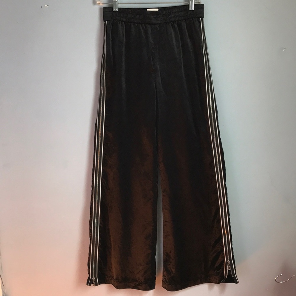 HPLY Weekend zipper flare legs pants Sz S